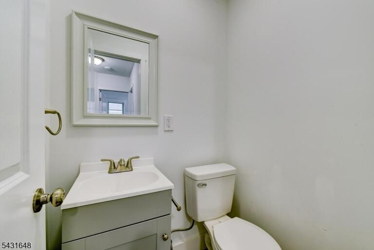 Property listing MLS 4027164 photo 44