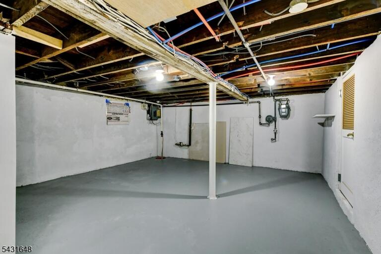 Property listing MLS 4027164 photo 45