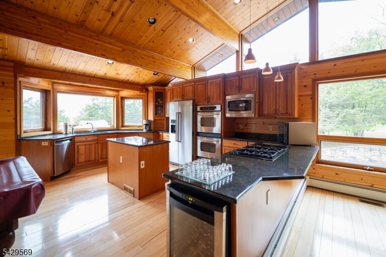 Property listing MLS 4027730 photo 27