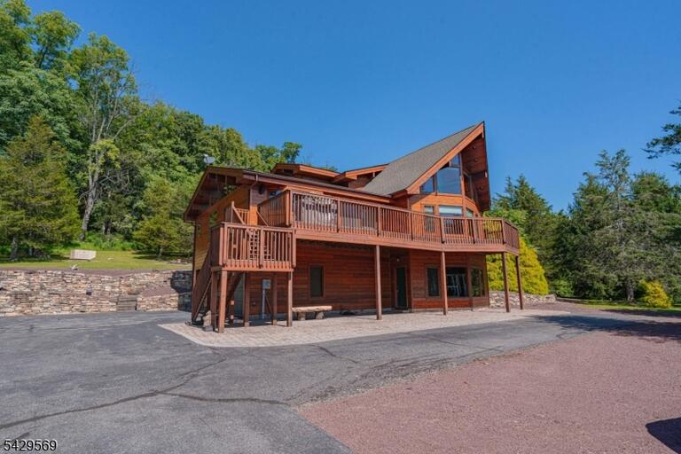 Property listing MLS 4027730 photo 4