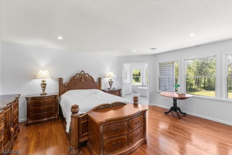 Property listing MLS 4027784 photo 3