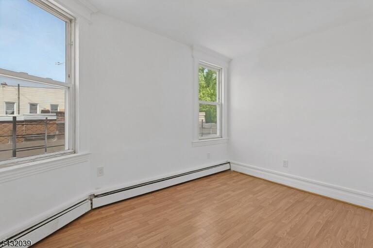 Property listing MLS 4027827 photo 37