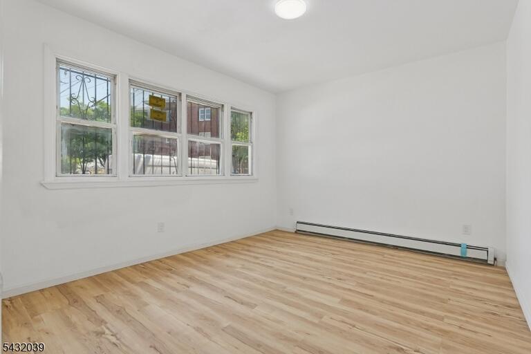 Property listing MLS 4027827 photo 9