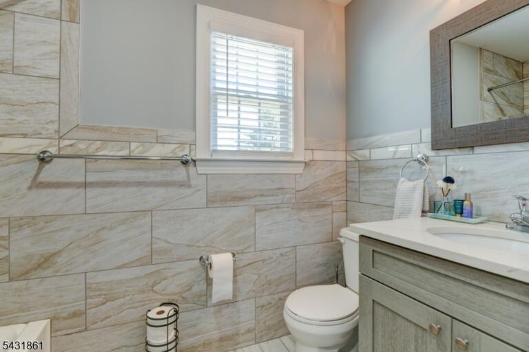 Property listing MLS 4028455 photo 25