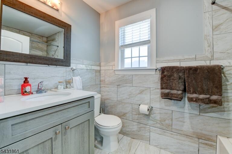 Property listing MLS 4028455 photo 28