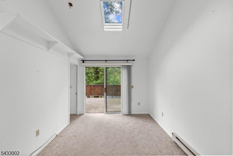 Property listing MLS 4028509 photo 9