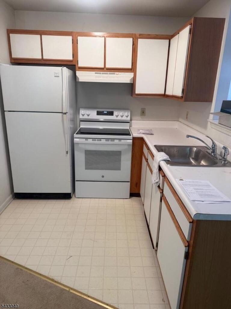 Property listing MLS 4028535 photo 4