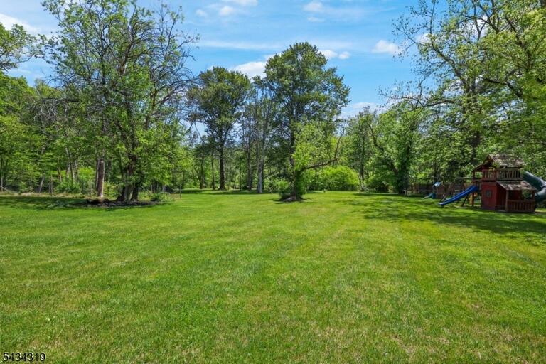 Property listing MLS 4029649 photo 45