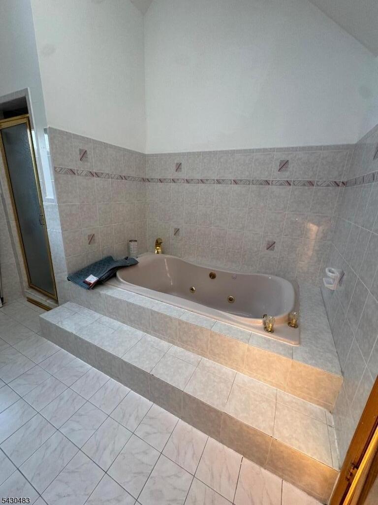 Property listing MLS 4029707 photo 34