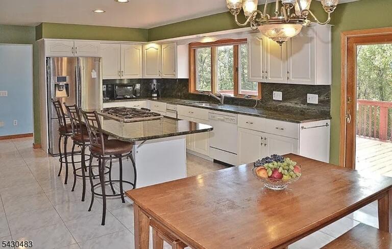 Property listing MLS 4029707 photo 9