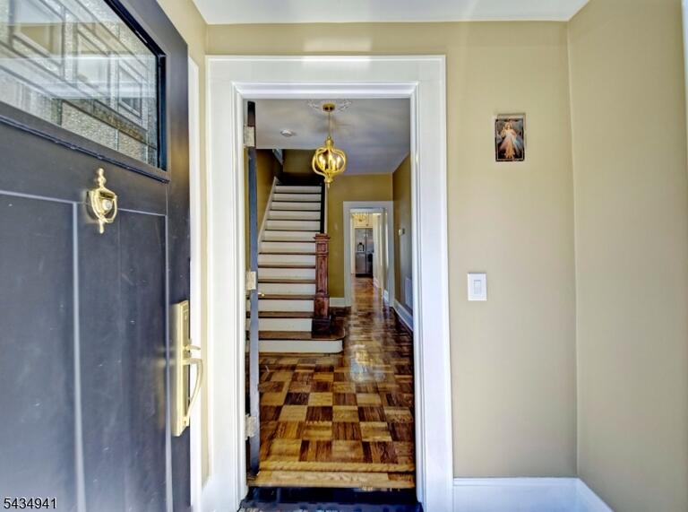 Property listing MLS 4030119 photo 3
