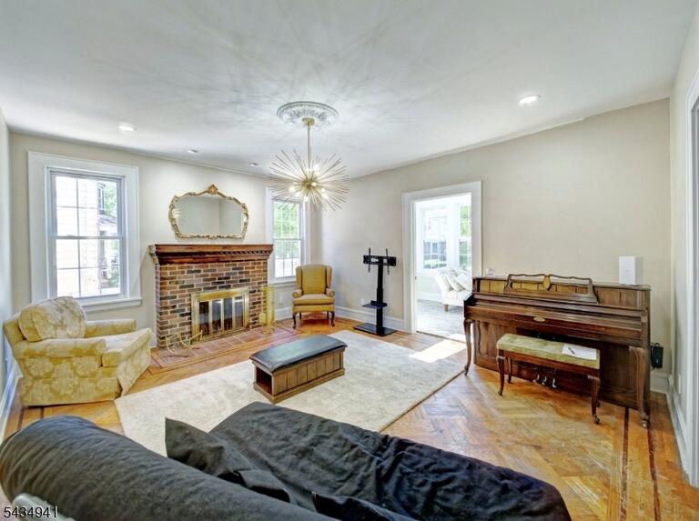 Property listing MLS 4030119 photo 7