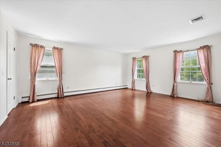Property listing MLS 4030121 photo 21