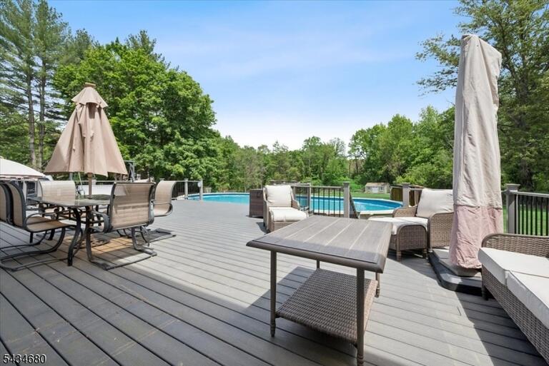 Property listing MLS 4030121 photo 30