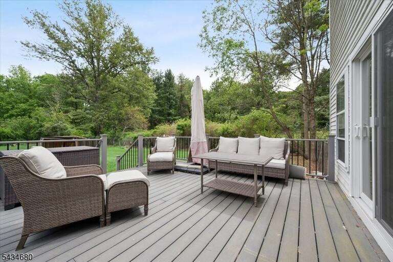 Property listing MLS 4030121 photo 31