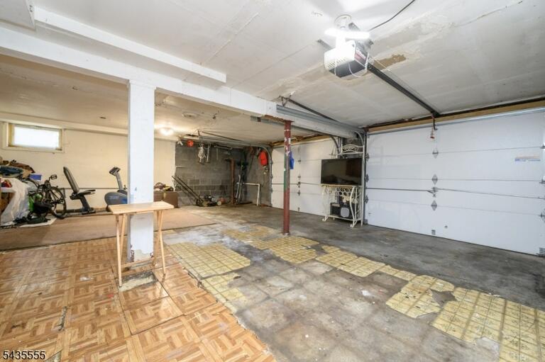 Property listing MLS 4030930 photo 25