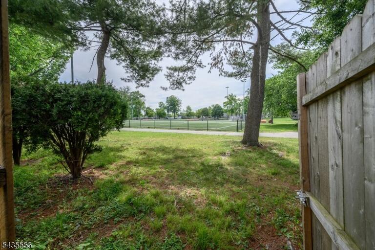 Property listing MLS 4030930 photo 31
