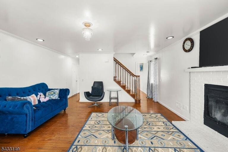 Property listing MLS 4031519 photo 4