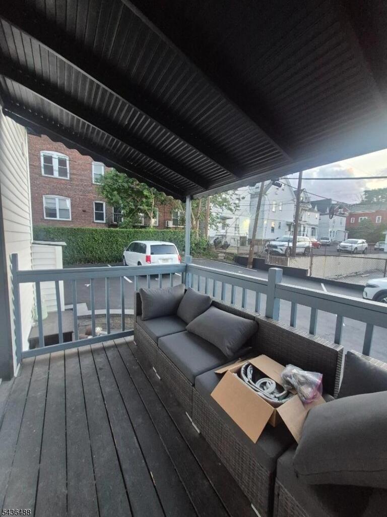 Property listing MLS 4031570 photo 9