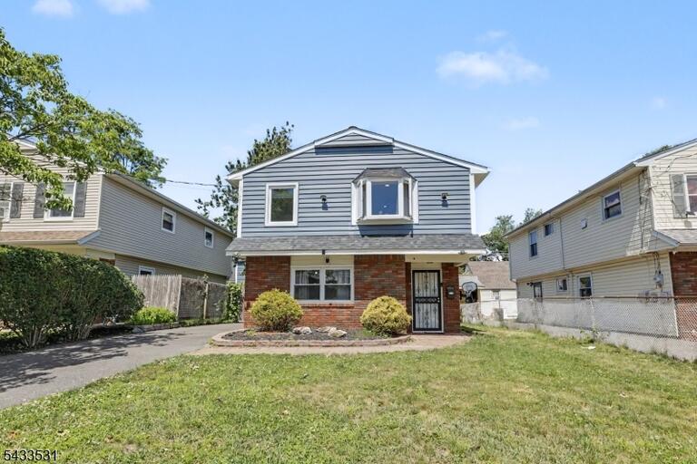 Property listing MLS 4031696 photo 1