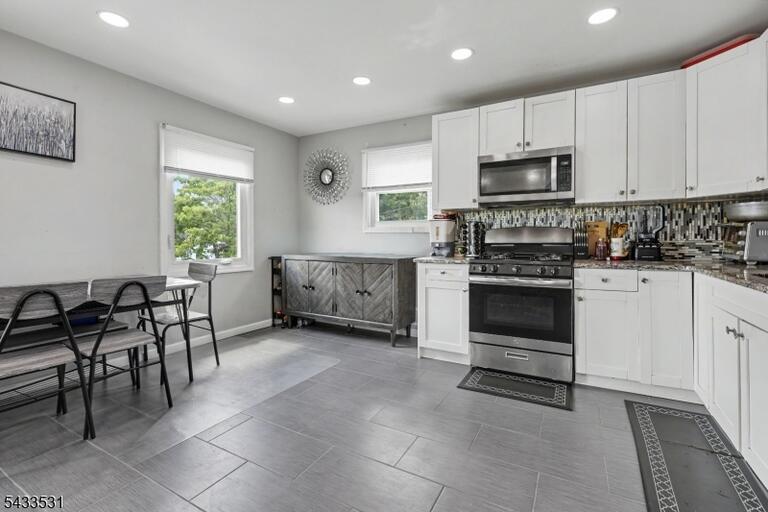Property listing MLS 4031696 photo 14