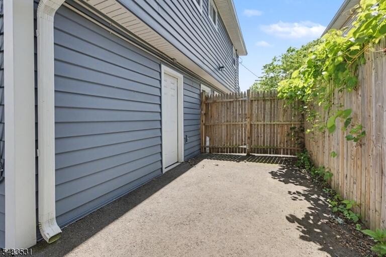 Property listing MLS 4031696 photo 34
