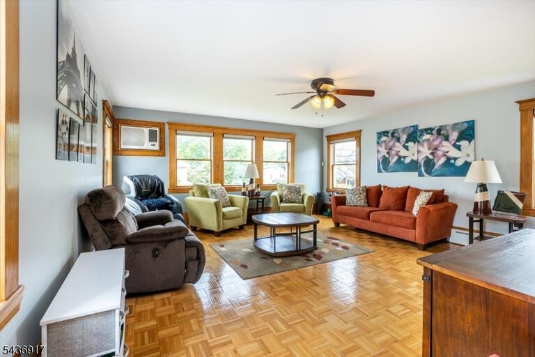 Property listing MLS 4031894 photo 8