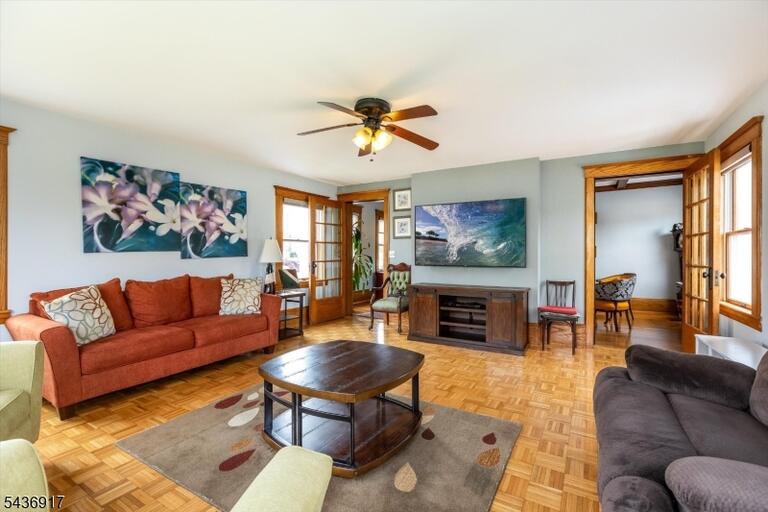 Property listing MLS 4031894 photo 9