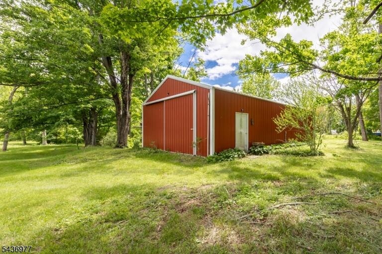 Property listing MLS 4031950 photo 2