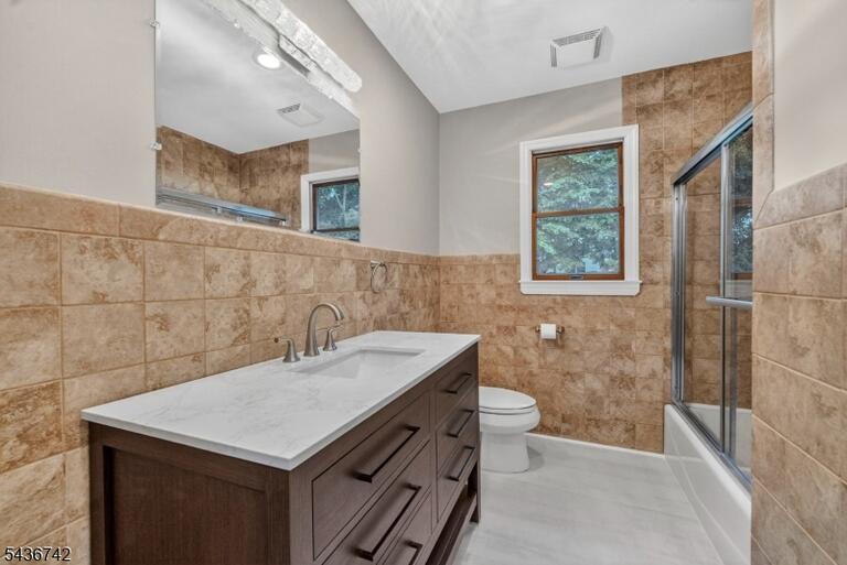 Property listing MLS 4032175 photo 18