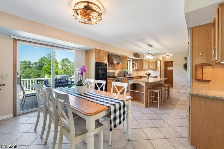 Property listing MLS 4032211 photo 10