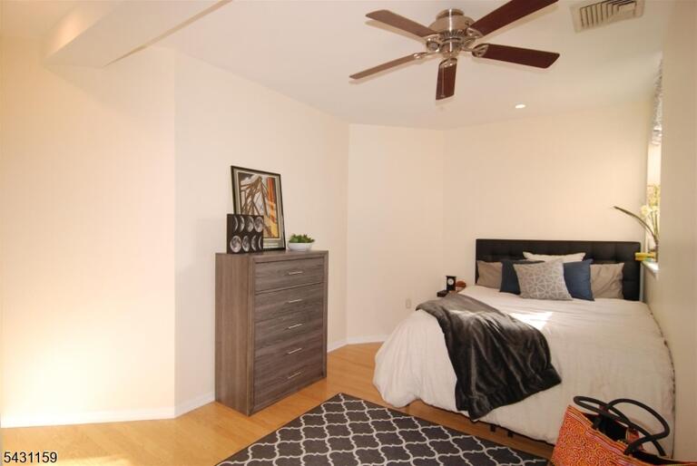 Property listing MLS 4032228 photo 10