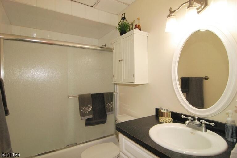 Property listing MLS 4032228 photo 18