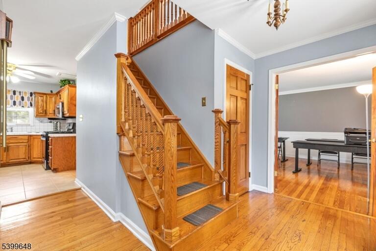 Property listing MLS 4032532 photo 2