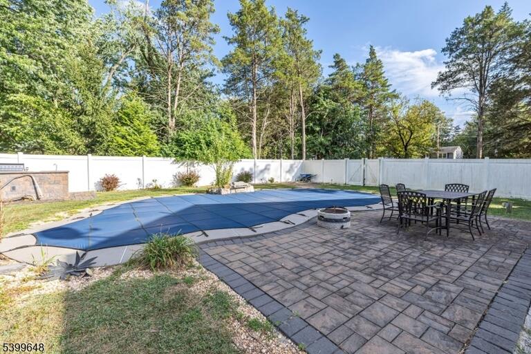 Property listing MLS 4032532 photo 33
