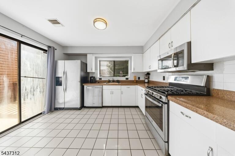 Property listing MLS 4032551 photo 8