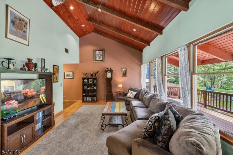 Property listing MLS 4032801 photo 7