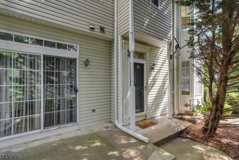 Property listing MLS 4033351 photo 26