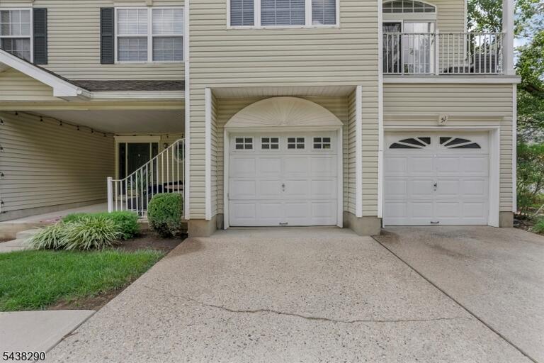 Property listing MLS 4033351 photo 27