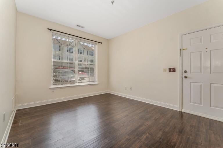 Property listing MLS 4033383 photo 12