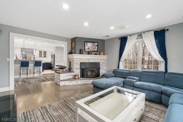 Property listing MLS 4033405 photo 9