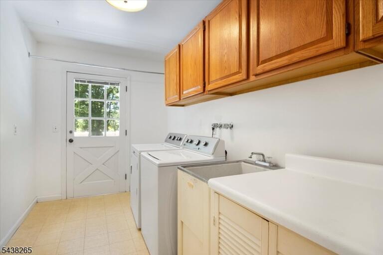 Property listing MLS 4033408 photo 24