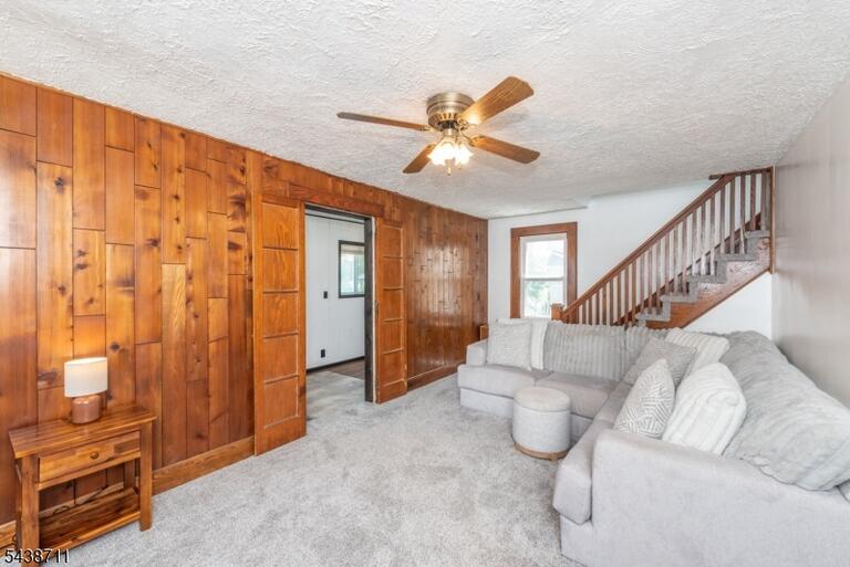 Property listing MLS 4033482 photo 9