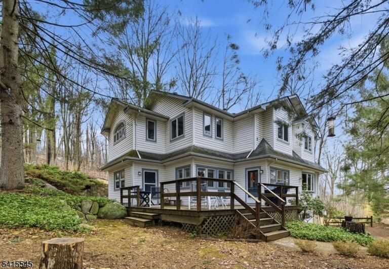 Property listing MLS 4033605 photo 2