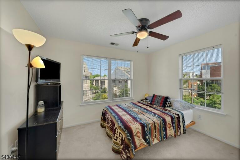 Property listing MLS 4033763 photo 15