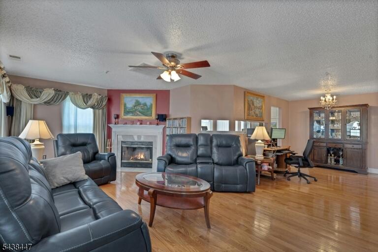 Property listing MLS 4033763 photo 5