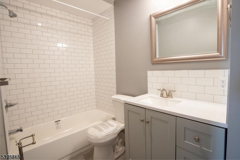 Property listing MLS 4033785 photo 7
