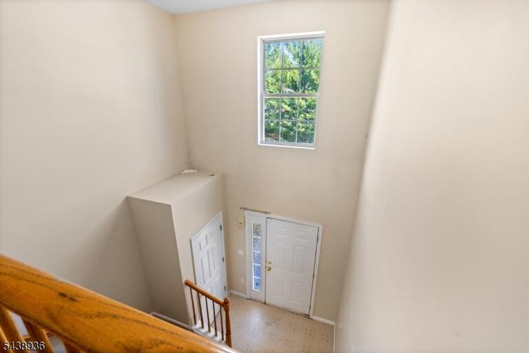 Property listing MLS 4033971 photo 16
