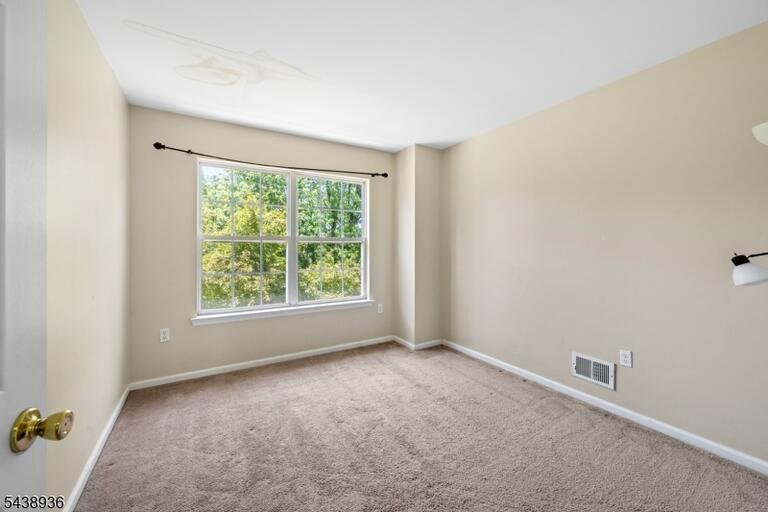 Property listing MLS 4033971 photo 22