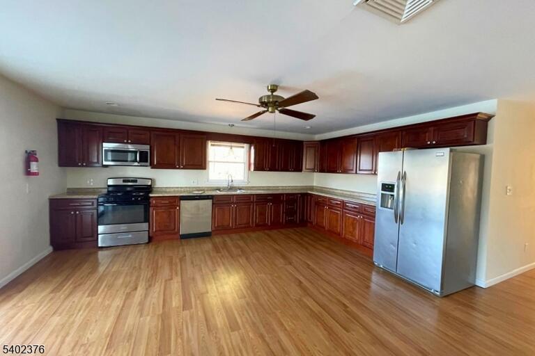 Property listing MLS 4034088 photo 1